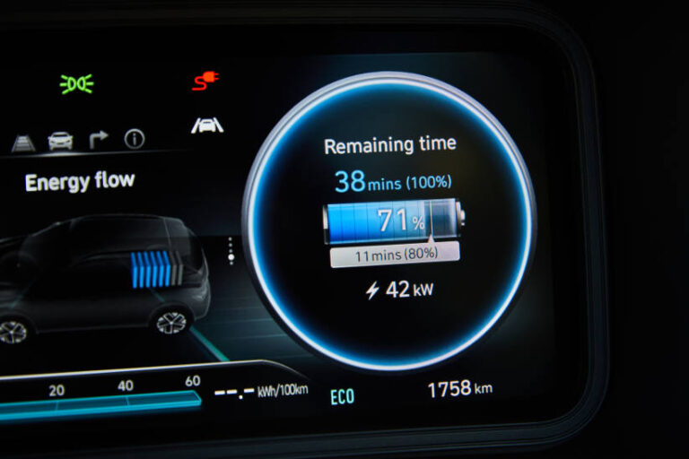 Hyundai-Kona-ev-charge-time-indicator-in-dash.