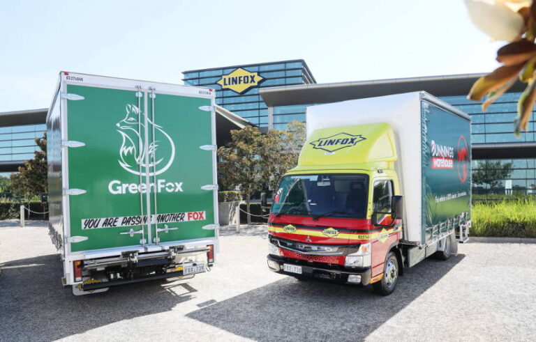 Hardware electric delivery truck