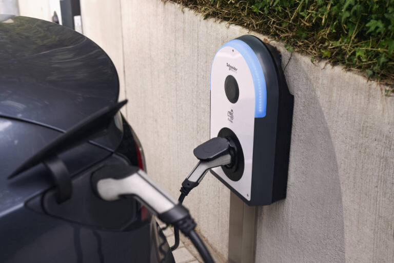 Schneider electric charger for electric vehicles