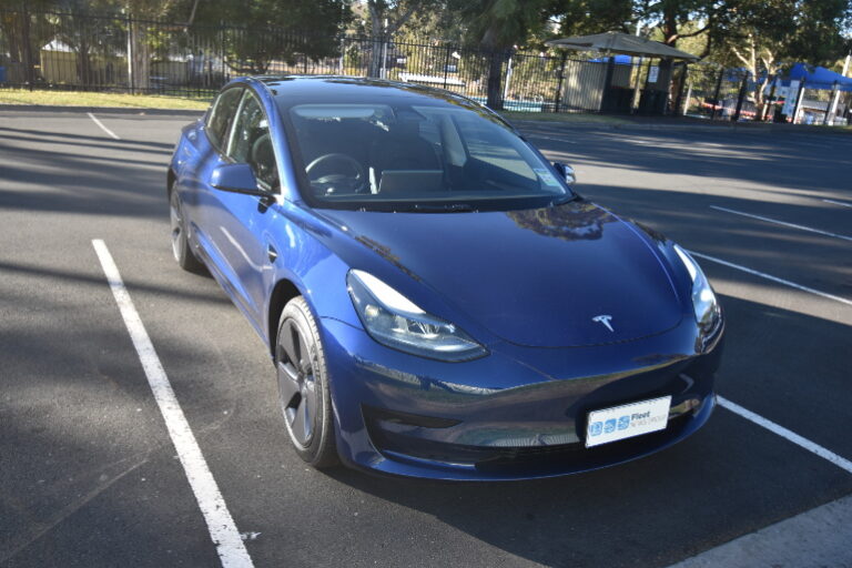Tesla MODEL 3 - FRONT 6