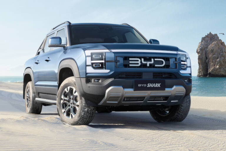 The first plug in hybrid ute launched in Mexico