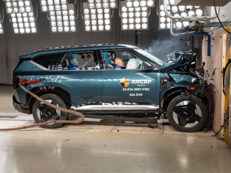 Crash safety testing Kia EV5