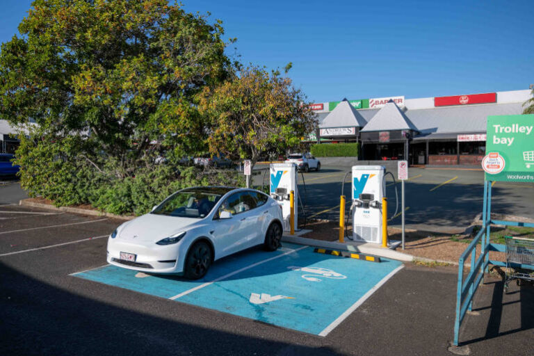fleet charging options for electric vehicles