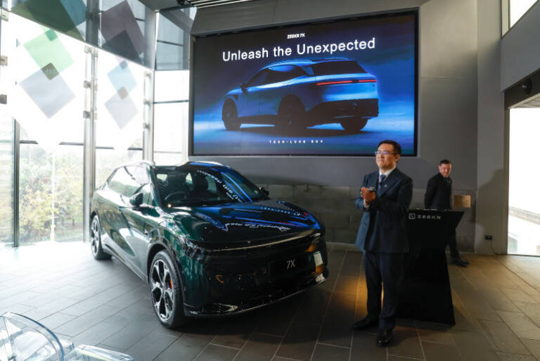 Zeekr 7X Arrives in Australia – Luxury EV Meets “Hidden Energy” and Other Fancy Phrases