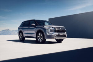 Mitsubishi Outlander PHEV Returns