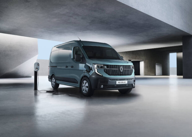 Electric Renault Master confirmed for Australia as battle heats up in large van segment